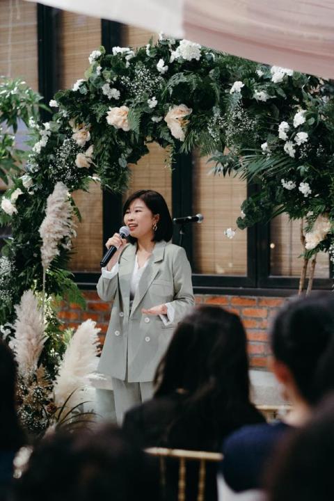 WeiWei 溦溦 - Wedding Emcee 1 480px