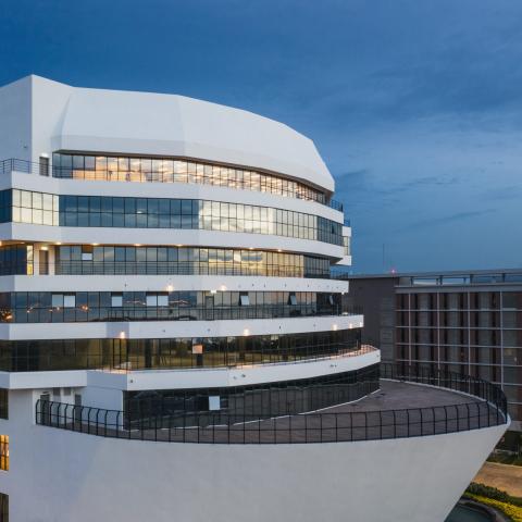 The Ship Campus - Sunset Deck - Wedding 2 480px