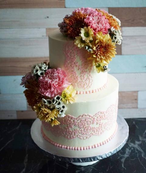 SarahBakes - Wedding Cakes & Confectioneries 3 480px
