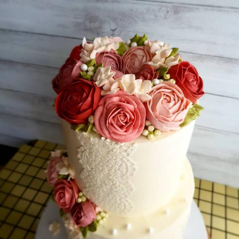 SarahBakes - Wedding Cakes & Confectioneries 5 480px